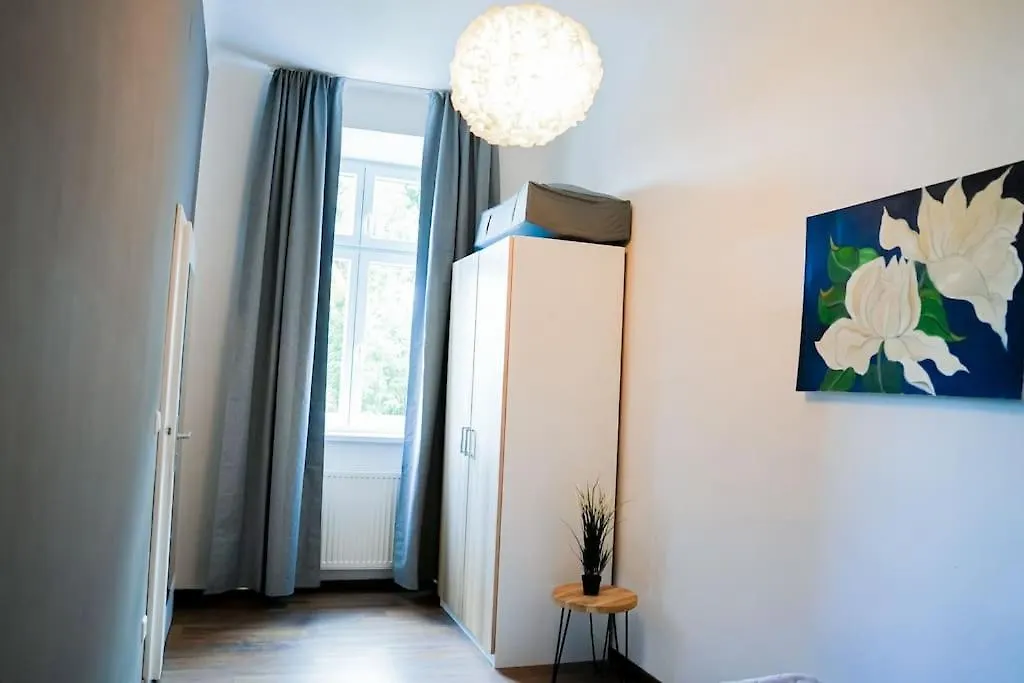 Apartment Ruhige Wohnung Naehe U Bahn Free Parking Vienna Austria